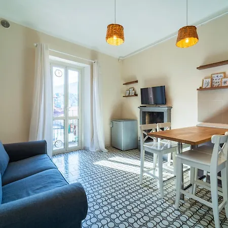 Lotus By Wonderful Italy